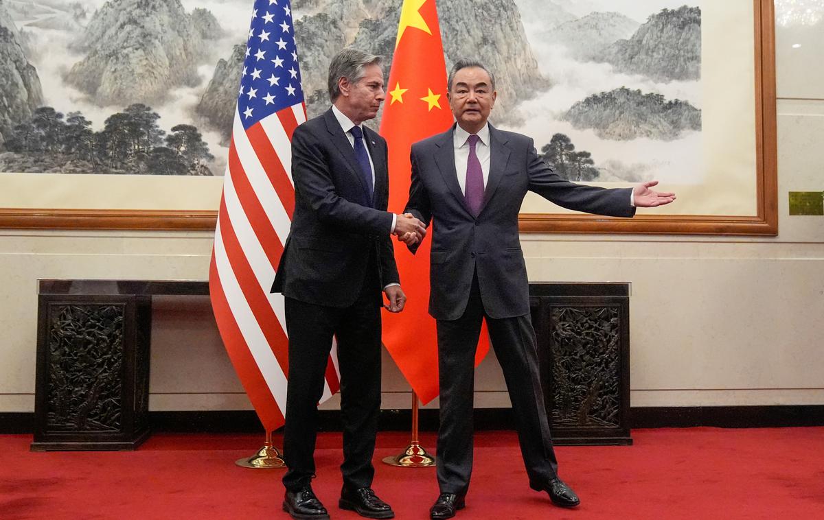 kitajski zunanji minister Wang Yi | Danes naj bi se Blinken predvidoma sestal tudi s Šijem. V Pekingu srečanj s predsednikom običajno ne potrdijo do zadnjega trenutka. | Foto Reuters
