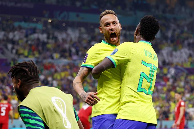 Veselje Neymarja po prvem zadetku Brazilije proti Srbiji. | Foto: Reuters