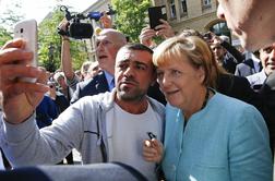 Kako je Angela Merkel odprla Pandorino skrinjico