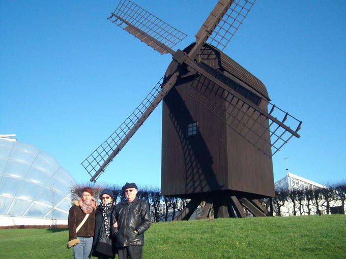 Tina Šantl Temkiv s starši, ki so prišli na obisk na Dansko. | Foto: osebni arhiv/Lana Kokl