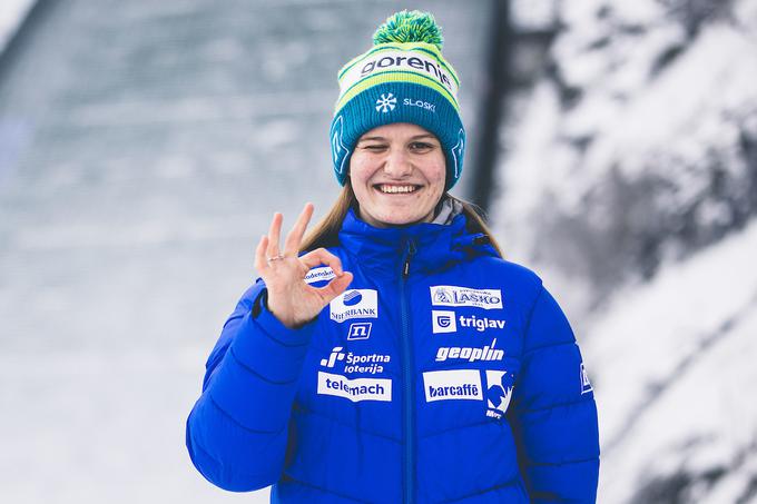 Ema Volavšek je v Ramsauu skočila in pritekla do drugega mesta, prvih stopničk v karieri. | Foto: Grega Valančič/Sportida