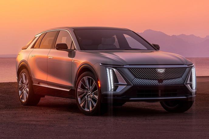 Cadillac lyriq | Cadillac lyriq ima baterijo s kapaciteto 100 kWh, omogočal pa bo različice s pogonom na zadnji in tudi na vsa štiri kolesa. Osnovni bo v ZDA stal 63 tisoč dolarjev, štirikolesna različica z dvojnim elektromotorjem bo dva tisočaka dražja. | Foto General Motors
