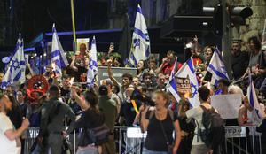 V Jeruzalemu že četrta noč protivladnih protestov #video