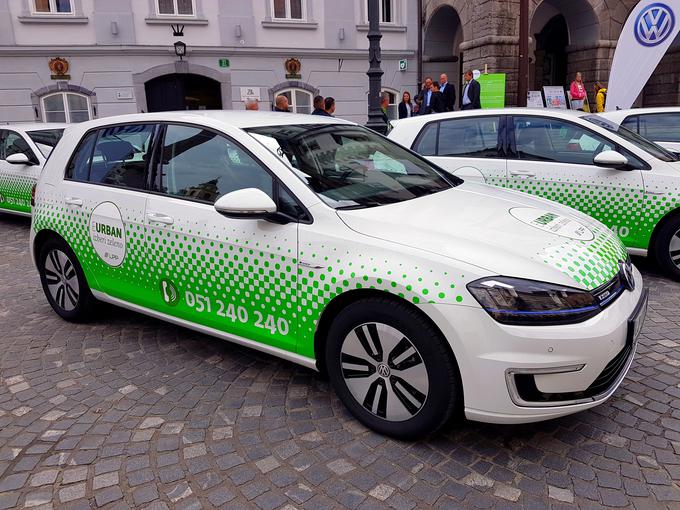 E-golf je v Ljubljani dobil status osebnega avtomobila, ki je v službi javnega prevoza in na voljo vsem meščanom, pa tudi obiskovalcem mesta. Dobil je tudi novo ime: Eurban. | Foto: Jure Gregorčič
