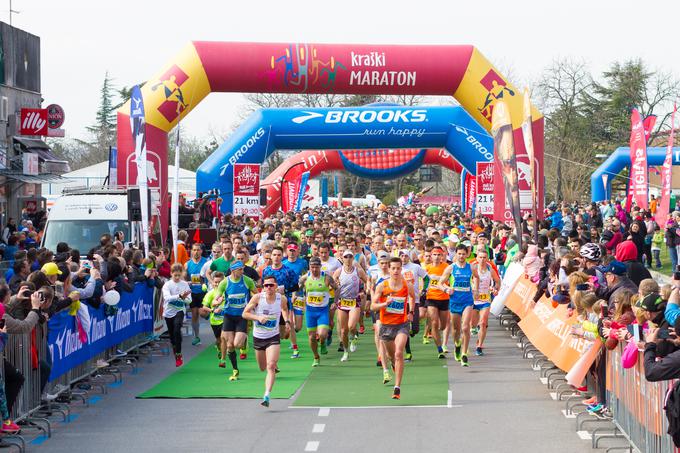 Mali kraški maraton za številne tekače pomeni začetek tekaške sezone. | Foto: Peter Kastelic