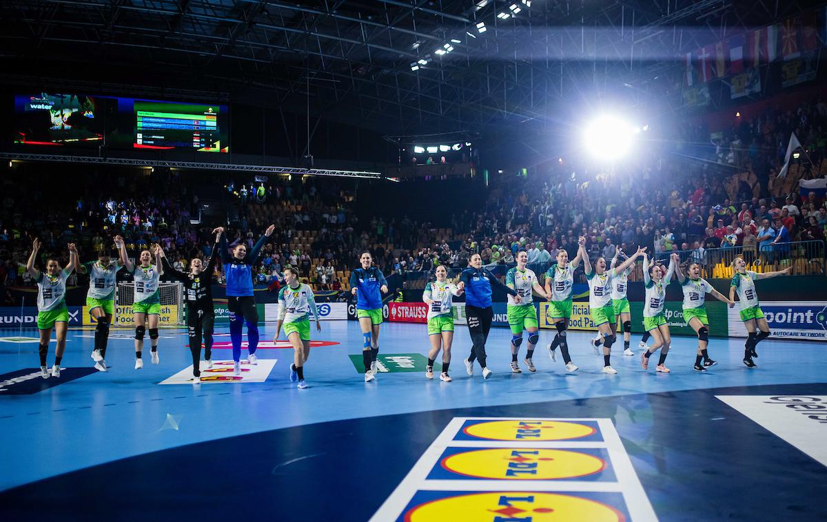EHF Euro2022: Slovenija - Srbija, rokomet slovenska ženska rokometna reprezentanca | Slovenke so se prvič po letu 2004 prebile v drugi evropskih prvenstev. | Foto Grega Valančič/Sportida