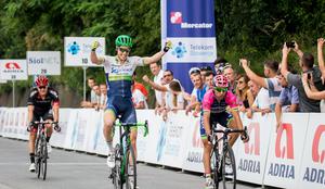 Surprising finish, Belgian wins first stage  #video