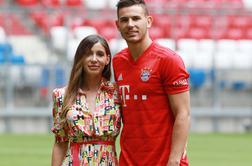 Zvezdnika Bayerna po ločitvi očarala Ronaldova bivša #foto