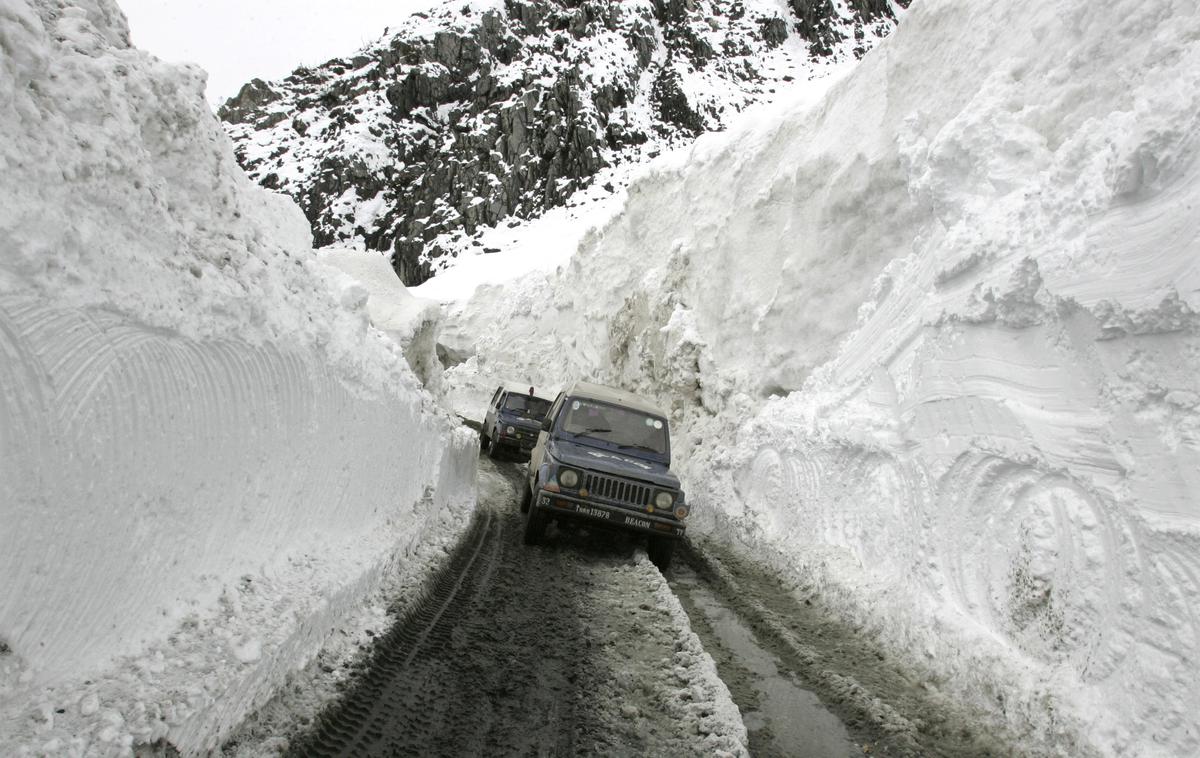Nevarni prelaz Zojila - Himalaja | Foto Reuters