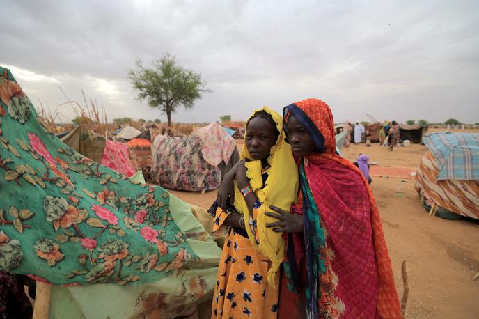 Sudan | V nagovoru pred zbranimi predstavniki približno 60 držav ter mednarodnih vladnih in nevladnih organizacij je Štigličeva poudarila še, da je treba zaščititi sudanske civiliste ter omogočiti neoviran dostop za humanitarno pomoč, so sporočili z zunanjega ministrstva. | Foto Reuters