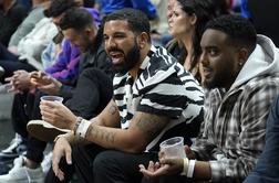Drake pokazal svojo impresivno zbirko, ki jo je zbral na turneji #foto