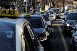 Ljubljanski taksist med osemminutno vožnjo zaračunal šest minut čakanja