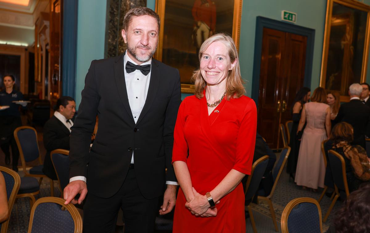 Božična gala večerja v Londonu | Minister za finance Klemen Boštjančič in britanska veleposlanica v Ljubljani Tiffany Sadler | Foto Mediaspeed