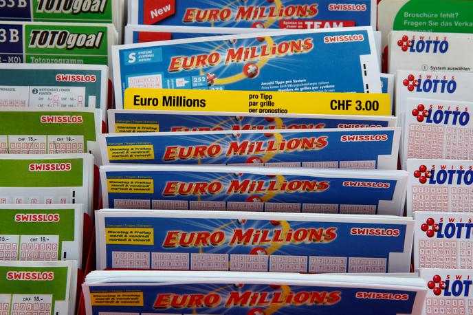 EuroMillions | Zakonca Nuttall sta zadela jackpot, ki jima bo najverjetneje korenito spremenil življenje po upokojitvi. | Foto Reuters