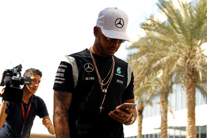 Hamilton ima malo možnosti za osvojitev svojega četrtega naslova prvaka, a gre v Abu Dabiju na zmago. | Foto: Reuters