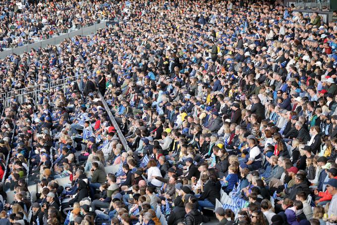 Največji stadion v Novi Zelandiji Eden Park je bil razprodan. Tekmo si je ogledalo več kot 43 tisoč ljudi.  | Foto: Getty Images