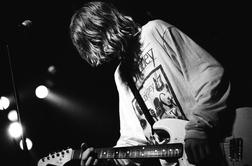 Na newyorško dražbo tudi razbita kitara Kurta Cobaina