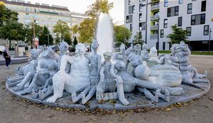 Na Dunaju postavili "najgršo fontano vseh časov" #foto