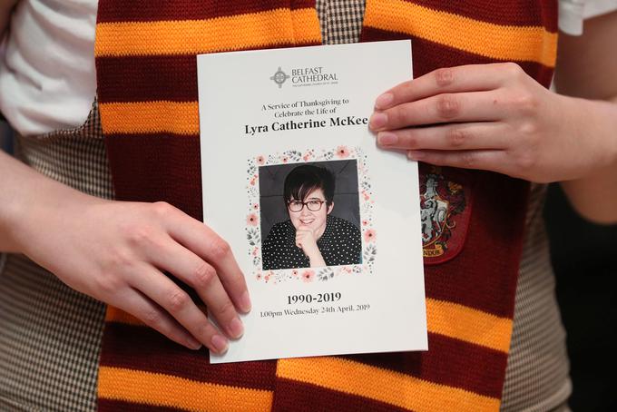 Severnoirska novinarka Lyra McKee je bila ubita med nedavnimi izgredi v Londonderryju. Odgovornost za njeno smrt je prevzela odpadniška republikanska skupina Nova Ira. | Foto: Reuters