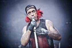 Preiskava obtožb proti pevcu skupine Rammstein je končana