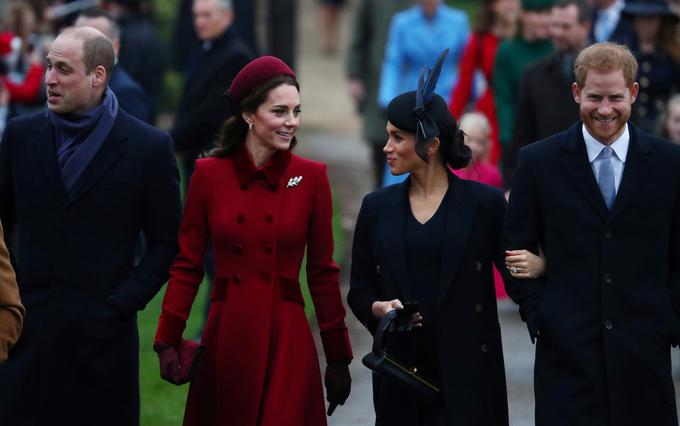 Princ William in njegova Kate ter princ Harry in njegova Meghan so zdaj na nasprotnih bregovih. Medtem ko bi lahko princa Williama opisali kot lojalnega, je princ Harry nekakšen upornik proti svoji družini, tako kot je bila na koncu upornica njegova mama Diana. | Foto: Reuters