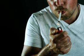 Zakaj je prenehati kaditi tako težko? Ste že poskušali?