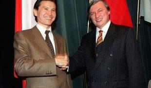 Iljumžinov ostal predsednik FIDE
