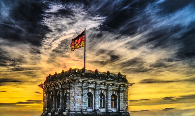 V Nemčiji ob dnevu spomina na holokavst zastave po vsej državi danes plapolajo na pol droga. | Foto: Pixabay