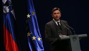 Janša poziva Pahorja k sklicu koordinacije strank glede zaprtja arhivov