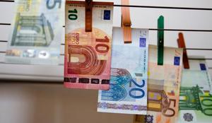 So Slovenci v davčnih oazah utajili denar ali je bilo vse zakonito?