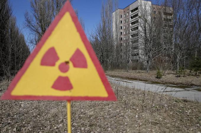 Černobilska katastrofa ni edini dejavnik, ki vpliva na prisotnost radioaktivnega cezija-137 v tleh, krivo je tudi globalno jedrsko onesnaženje zaradi jedrskih poskusov.   | Foto: Reuters