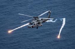 Dve strmoglavljenji v roku pol ure: najprej ameriško bojno letalo, nato vojaški helikopter
