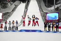 slovenski skakalci ekipna Peking