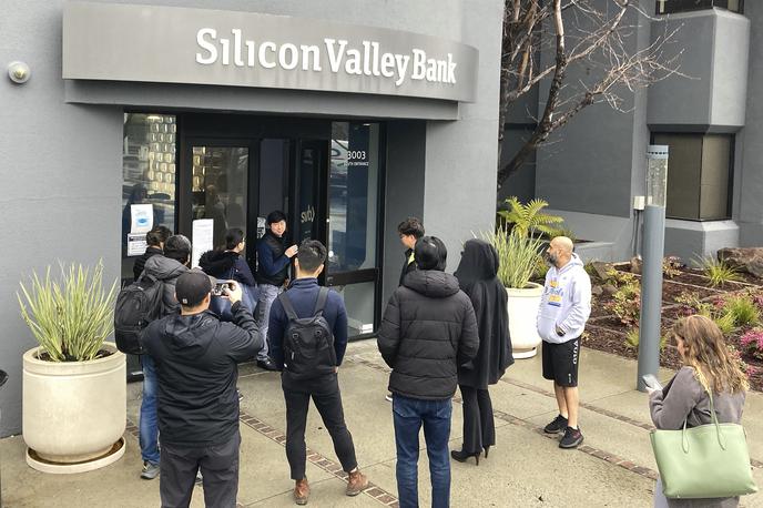 Silicon Valley Bank (SVB) | Silicon Valley Bank (SVB), ki je ena od največjih posojilodajalk zagonskih tehnoloških podjetij v ZDA, ima več kot milijardno luknjo. | Foto Guliverimage