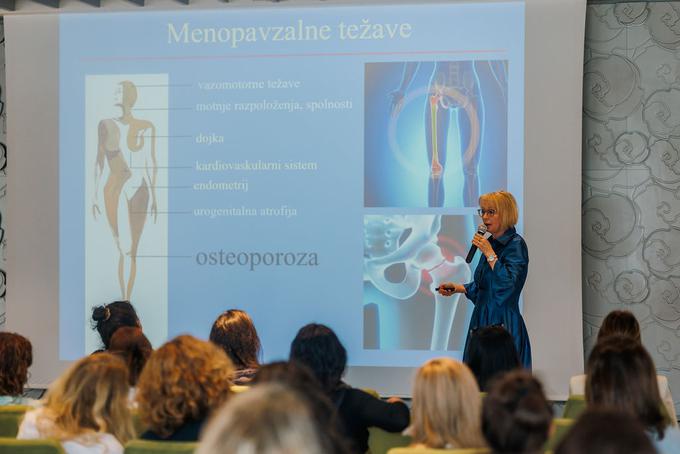 Mala šola menopavze primarij Darije Strah, dr. medicine, specialistke ginekologije in porodništva | Foto: Črt Piksi / Medex