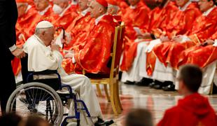 Je zbor kardinalov povezan z umikom papeža Frančiška?