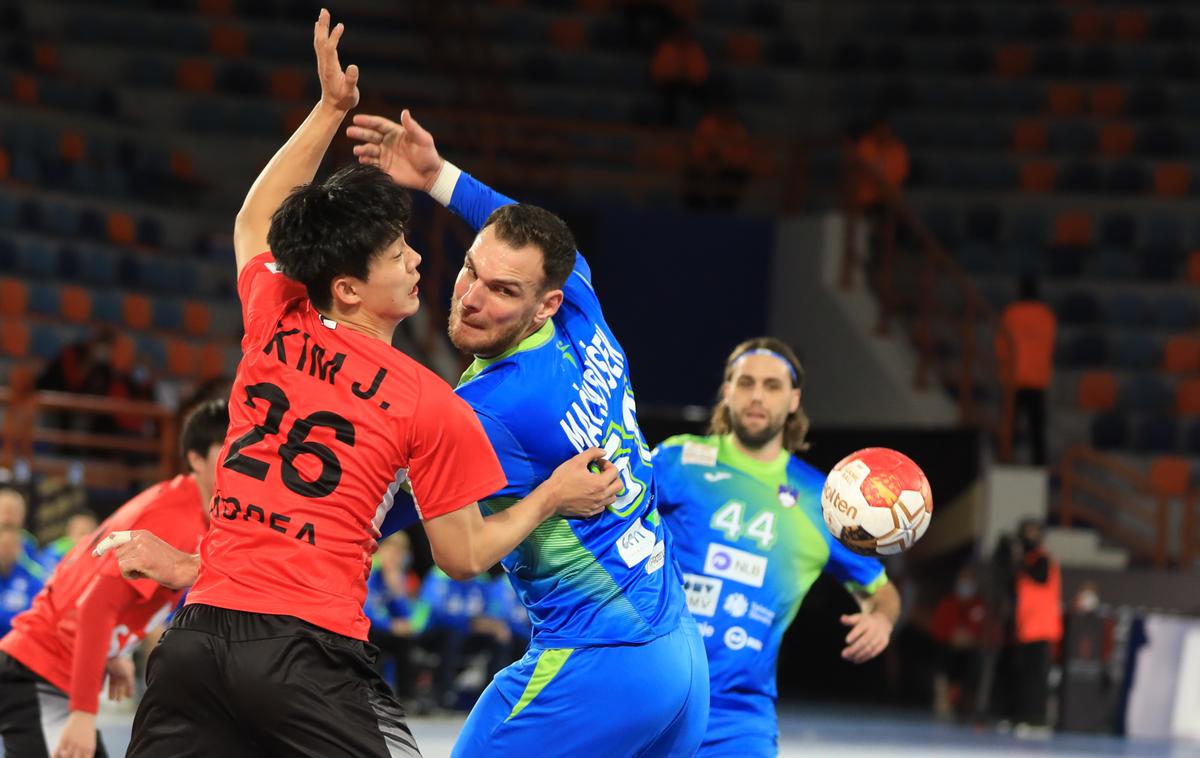 Slovenija - Južna Koreja, Borut Mačkovšek | Slovenski rokometaši so prvo nalogo na svetovnem prvenstvu opravili z odliko. | Foto Handball Egypt2021