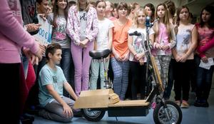 Osnovnošolci naredili prvo hibridno kolo v Sloveniji