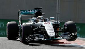 Ogrevanje pred zadnjo dirko: Hamilton najhitrejši, a Rosberg tik za njim