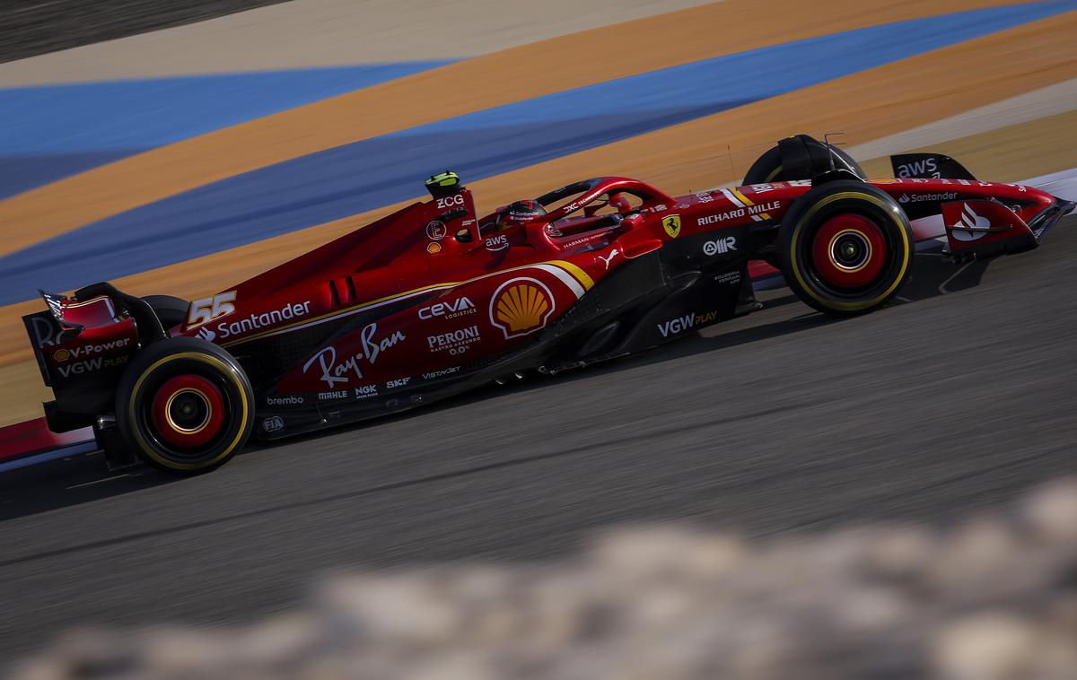 Bahrajn testiranja Carlos Sainz Ferrari | Carlos Sainz je s Ferrarijem odpeljal najboljši čas dneva in bil sekundo in pol hitrejši kot Max Verstappen v sredo. | Foto Guliverimage