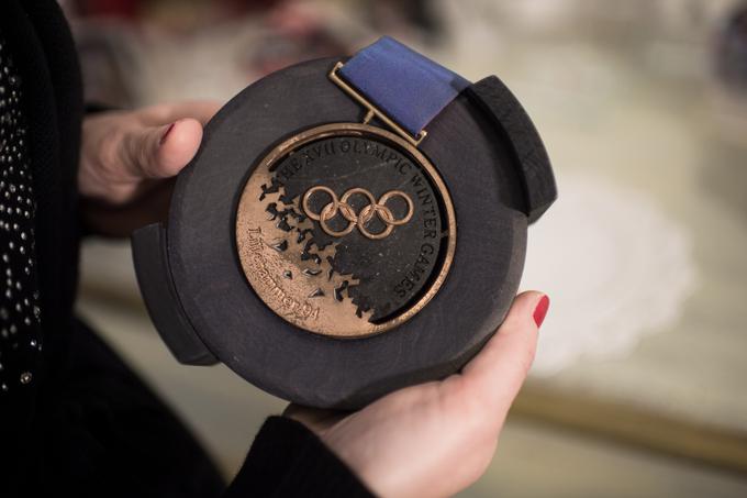 Medalja Dovžanove je prva zimska olimpijska medalja za samostojno Slovenijo | Foto: Matej Leskovšek