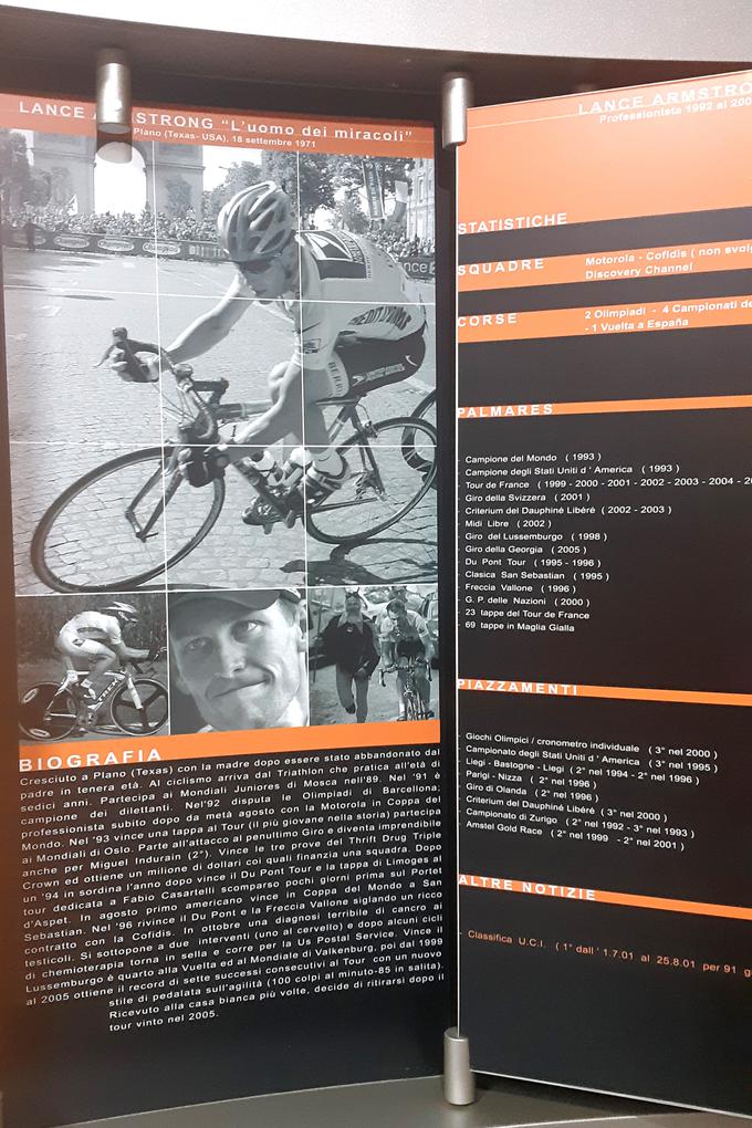 Med 48 največjimi zvezdniki kolesarstva je predstavljen tudi Američan Lance Arsmtrong. Med njegovimi dosežki je še vedno sedem zmag na Dirki po Franciji, ki so mu jih po dokazanih dopinških nečednostih odvzeli. | Foto: Alenka Teran Košir