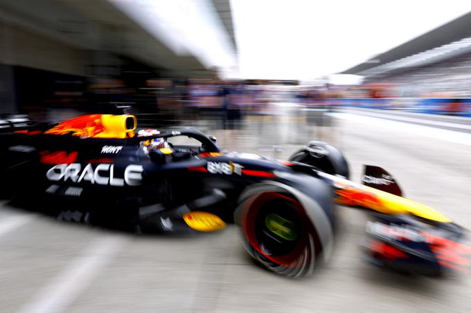 Max Verstappen je odpeljal najhitrejši petkov krog. | Foto: Reuters