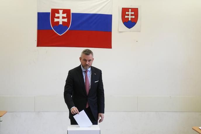Peter Pellegrini | Čeprav je vloga predsednika države na Slovaškem večinoma protokolarna, tudi ratificira mednarodne pogodbe, imenuje najvišje sodnike in je vrhovni poveljnik oboroženih sil. Ima tudi možnost veta na zakone, ki jih je sprejel parlament. | Foto Guliverimage