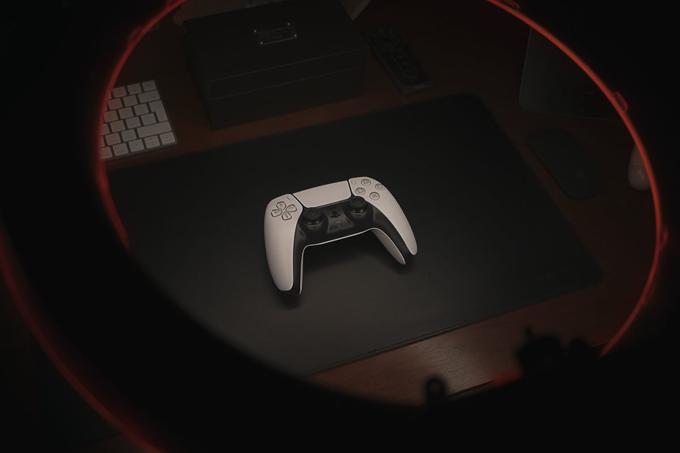 Nove funkcije igralnega ploščka DualSense imajo izreden potencial in velika škoda bi bila, če jih razvijalci iger za PlayStation 5 ne bi znali ali pa hoteli izkoristiti.  | Foto: Unsplash