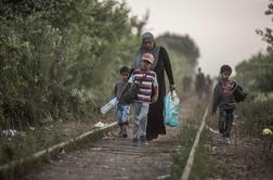 Tretjina Slovencev bi sirskim beguncem odprla vrata svojega doma