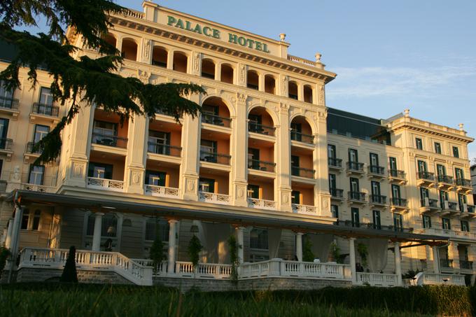 Miodrag Kostić je lani za 25 milijonov evrov  od Istrabenza kupil Grand hotel Palace v Portorožu. | Foto: Bojan Puhek
