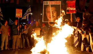 Več tisoč Izraelcev protestiralo proti Netanjahujevi vladi