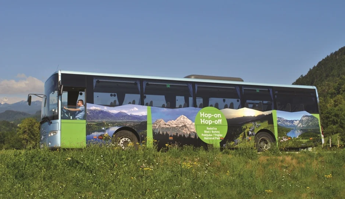 Hop-on hop-off avtobus nas odpelje tudi na Pokljuko. FOTO: Občina Bohinj | Foto: 