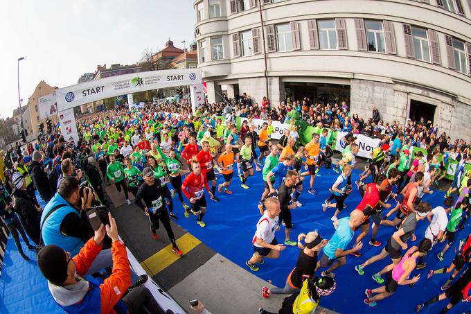 Več kot 23.000 tekačev je konec tedna preplavilo ljubljanske ceste. | Foto: Žiga Zupan/Sportida